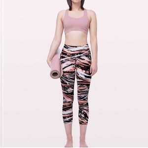 Lululemon Wunder Under High-Rise 7/8 Tight Luxtreme 25" Black Pink size 2